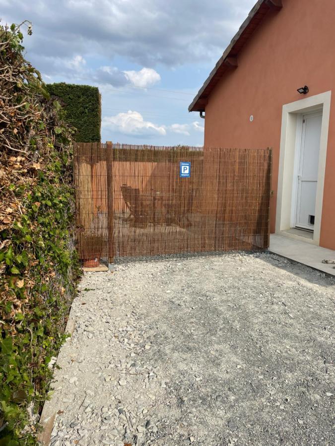 Apartmán Bienvenue En Beaujolais Saint-Jean-dʼArdières Exteriér fotografie
